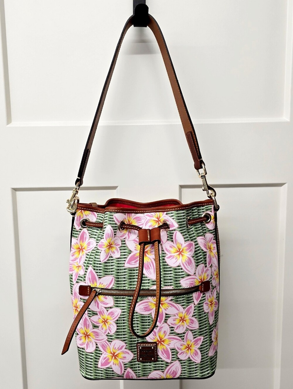 NEW Dooney & Bourke Drawstring Shoulderbag